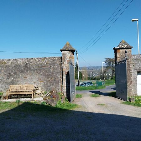 Joli Appartement Avec Vue Sur La Baie Avranches Exterior foto